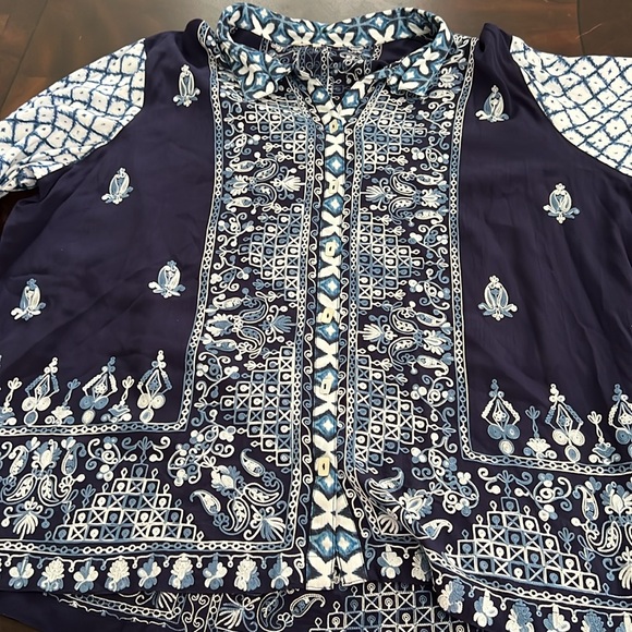 John Mark Woven Embroidered Tie Dye Print Wire Collar 3/4 Sleeve Button Tunic - Picture 10 of 16